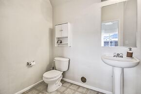 3brmodern Homenearby Parks & Mountains