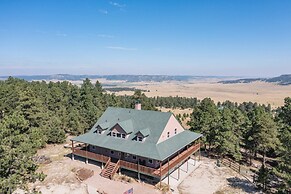 4BD Quiet Ranch Setting Historical Canyon Views