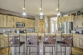 4BD Quiet Ranch Setting Historical Canyon Views