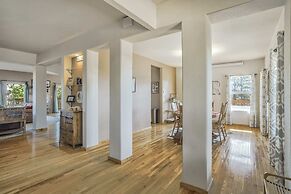 4BD Quiet Ranch Setting Historical Canyon Views