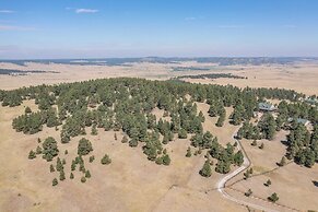 4BD Quiet Ranch Setting Historical Canyon Views