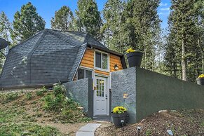 Crystal Cabin Pikes Peak Mountain w/ Wine Cellar