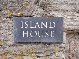 Island House