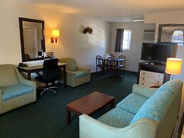 Merrimac Inn & Suites