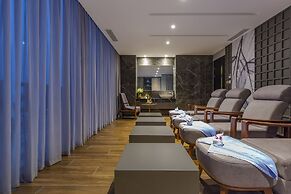 Le Sands Oceanfront Danang Hotel