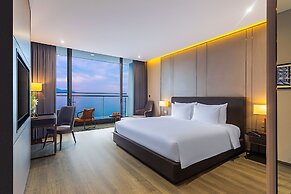Le Sands Oceanfront Danang Hotel