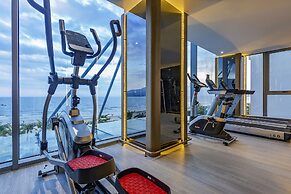 Le Sands Oceanfront Danang Hotel