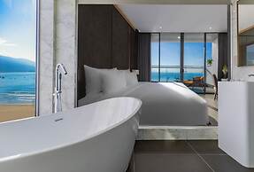 Le Sands Oceanfront Danang Hotel