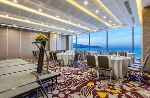 Le Sands Oceanfront Danang Hotel