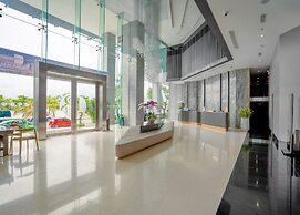 Le Sands Oceanfront Danang Hotel