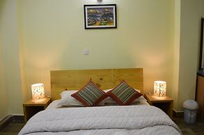 Tanani Newa Home - Makalu