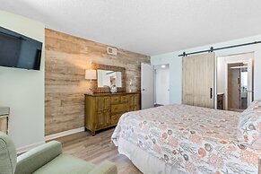 Crescent Sands In Windy Hill D6 3 Bedroom Condo by RedAwning