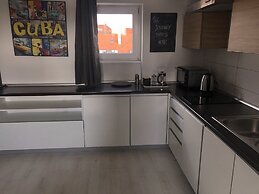 KW38 - 2 min to Old Market Square and Townhall