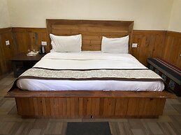 The Canadian Woods Resort