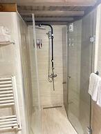 Zuwinasa House Hotel