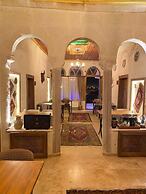 Zuwinasa House Hotel