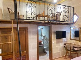 Zuwinasa House Hotel