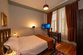 Opera Suites Okanli
