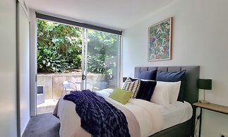 Breezy Gem by Victoria Park