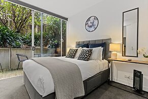 Breezy Gem by Victoria Park