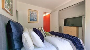 Breezy Gem by Victoria Park