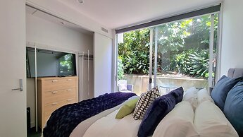 Breezy Gem by Victoria Park