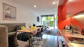 Breezy Gem by Victoria Park