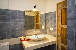 Harbour Komodo Hotel