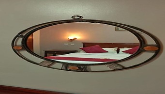 Decale Palace Hotel