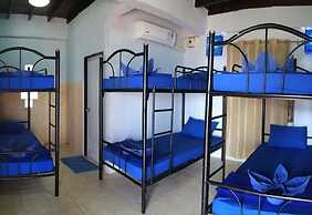 Asia Blue - Beach Hostel Hacienda - Bed in 6-bed Mixed Dormitory Room
