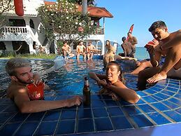 Asia Blue - Beach Hostel Hacienda - Single bed in 10-bed Dormitory Roo