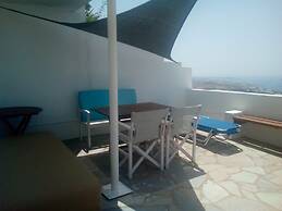 Semi-detached House on the Heights of Parikia - Exceptional View of th