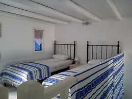 Semi-detached House on the Heights of Parikia - Exceptional View of th