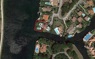 Beautiful Villa With Private Pool by Beahost