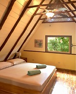 Jungle House- Natural Ocean View Cabin