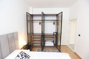 Luxury 4+1 Apt @ Nisantasi