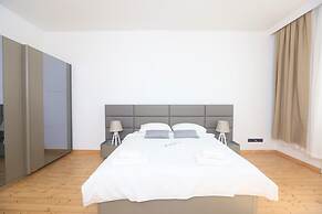 Luxury 4+1 Apt @ Nisantasi