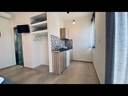 Room in Studio - 'vento Studios' in the Heart of Laganas