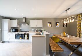 Six Bedroom New-build Detached House In Bicester