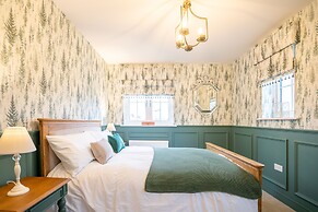 Six Bedroom New-build Detached House In Bicester