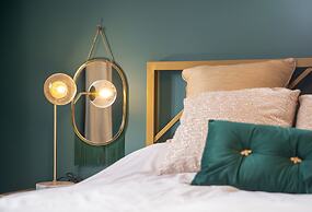 Six Bedroom New-build Detached House In Bicester