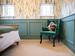 Six Bedroom New-build Detached House In Bicester