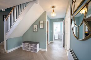 Six Bedroom New-build Detached House In Bicester