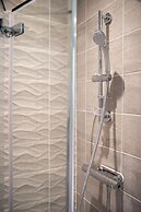 Six Bedroom New-build Detached House In Bicester