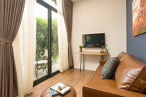 Modern 4-bdr Villa Foosball Dart Cafe Walk to My Khe Beach