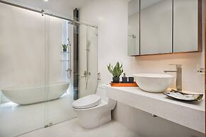 Modern 4-bdr Villa Foosball Dart Cafe Walk to My Khe Beach