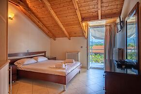 'helios Maisonette' In Laganas