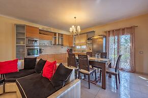 'helios Maisonette' In Laganas