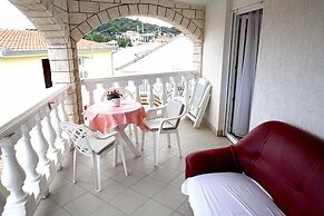 Apartment 3a, First Floor