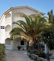 Apartment 3a, First Floor